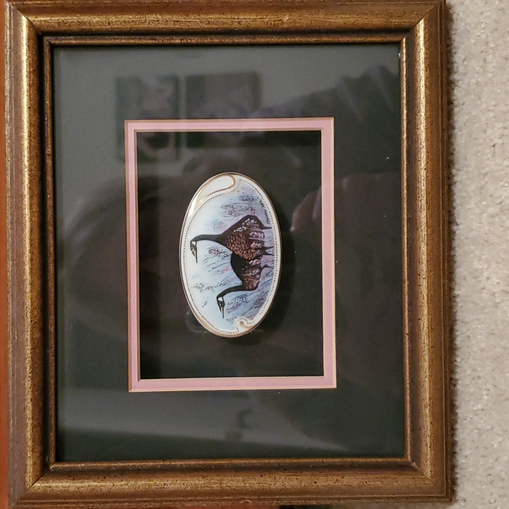 P Buckley Moss Society pin